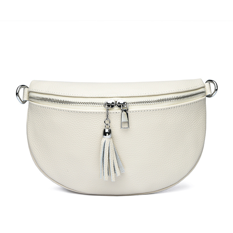 Dámska taška z pravej kože, Saddle štýl, tvar mušle, zapínanie na zips, vnútorné vrecká: zipové vrecko, vrecko na telefón, vrecko na identifikačný preukaz