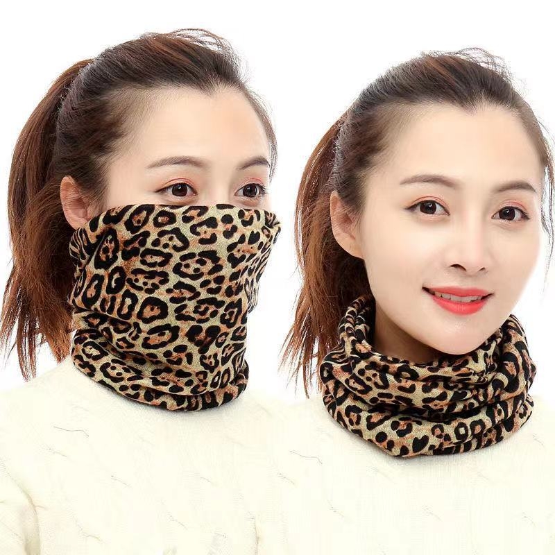 Μάσκα-φούλαρι με λαστιχάκια στα αυτιά, πλέξη warp-knit, πολυεστερικό νήμα, διατηρεί τη ζεστασιά