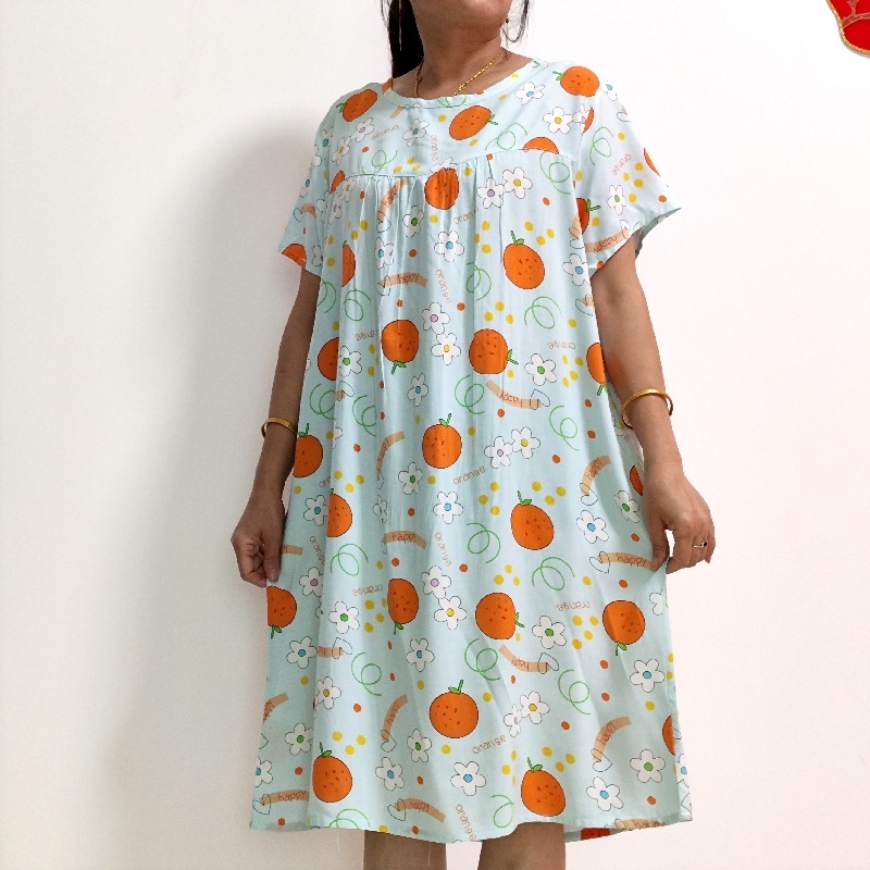 Flóra šaty z bavlno-saténovej látky, midi dĺžka, krátke rukávy, kruhový výstrih, ľahké a voľné