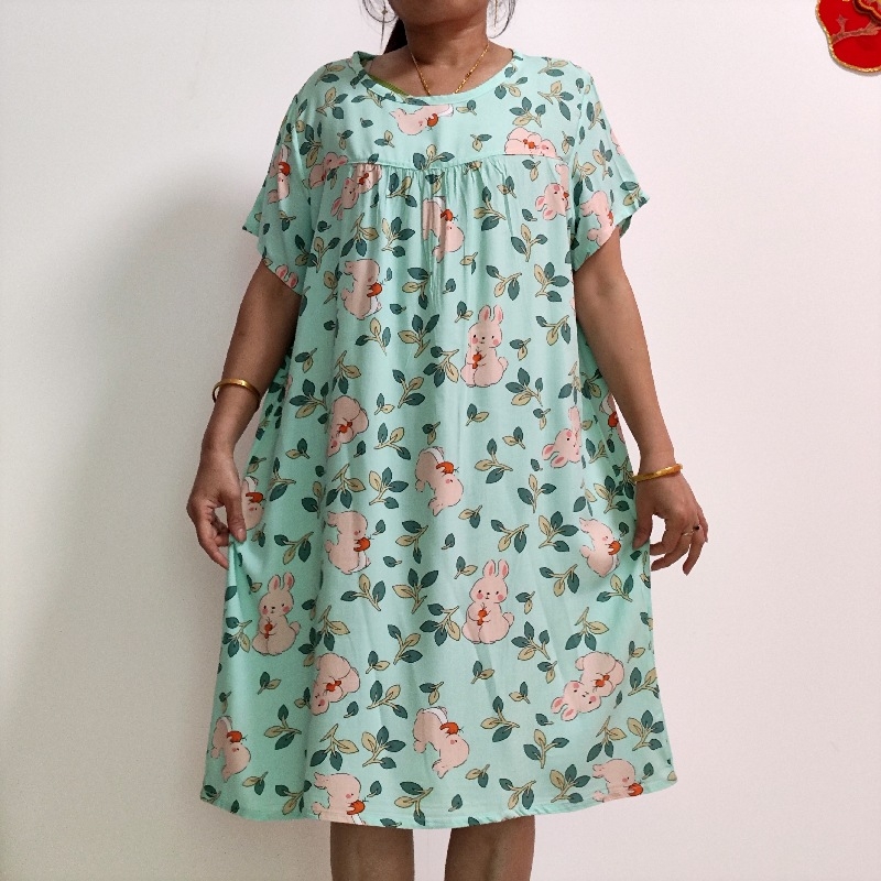 Flóra šaty z bavlno-saténovej látky, midi dĺžka, krátke rukávy, kruhový výstrih, ľahké a voľné