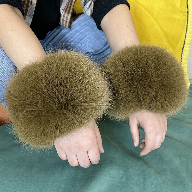 Gyerekeknek készült gyapjú parkas kabát műszőrme gallérral (tavasz 2023)