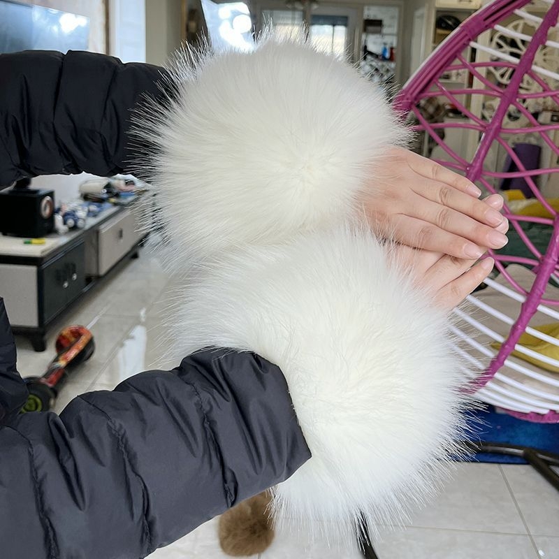 Gyerekeknek készült gyapjú parkas kabát műszőrme gallérral (tavasz 2023)