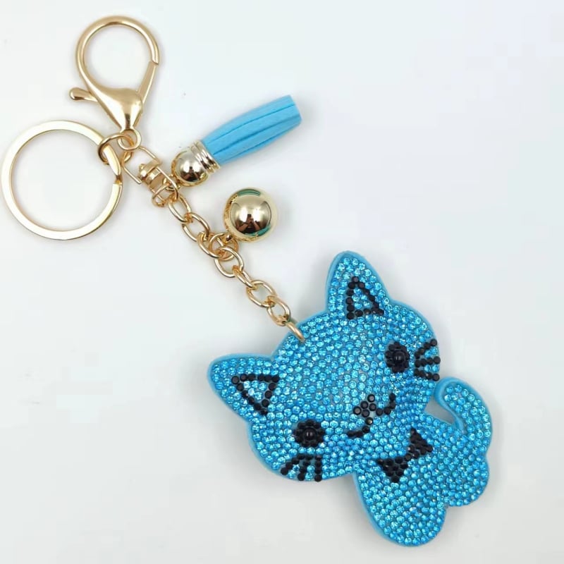 Kovový kľúčenok s karikatúrnym mačiatkom s diamantovou vsadkou, strapcový prívesok na tašku, korejský štýl, individuálne balené