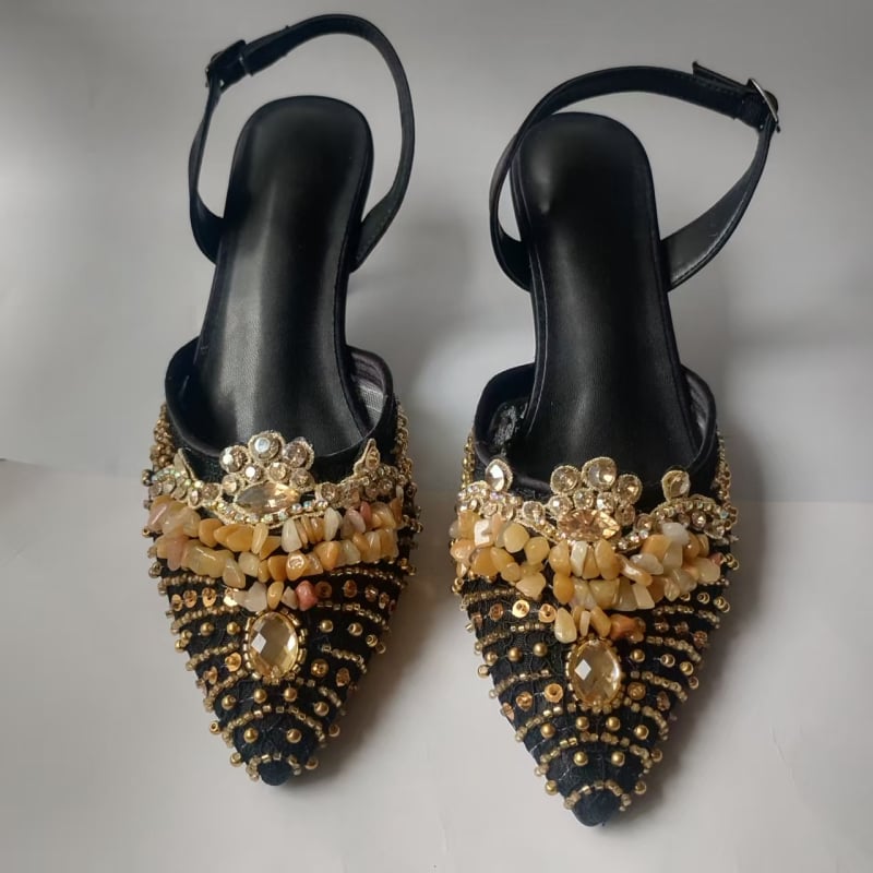 Pantofi dama cu cristale, cataramă, vârf ascuțit, toc tip pană 3–6 cm, partea superioară din piele naturală + plasă