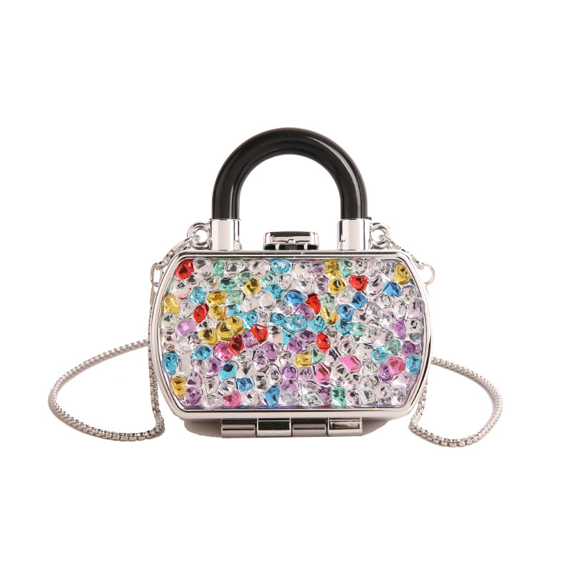 Ακρυλική χιαστί τσάντα, κυκλικό σχήμα, αστικός μινιμαλισμός, κλείσιμο με κλειδαριά, μονοϊμάντας