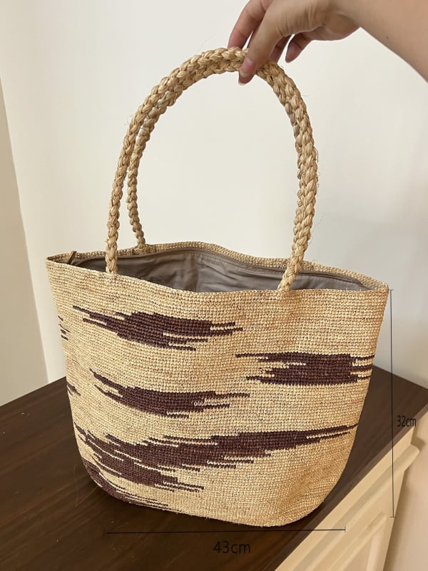 Taška zo rafie trávy, vzhľad koša, vnútorné vrecko, jar 2025 uvedenie, na každodenné použitie