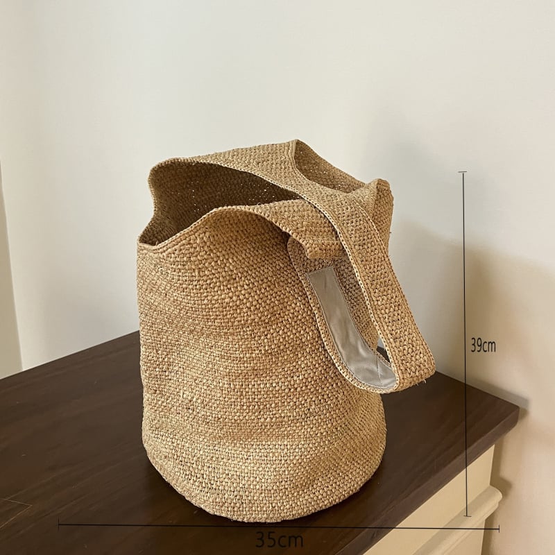 Taška zo rafie trávy, vzhľad koša, vnútorné vrecko, jar 2025 uvedenie, na každodenné použitie