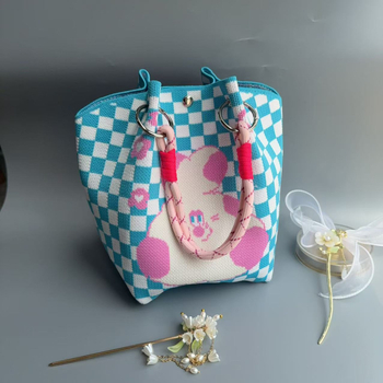 Γυναικεία πλεκτή τσάντα Tote με cartoon μοτίβο, πολυεστέρας, οβάλ σχήμα, κλείσιμο με λουκέτο, εσωτερική θήκη για φορητό υπολογιστή