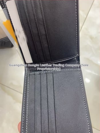 Kis méretű kártyatartó pénztárca, városi minimalist stílus, reliefes betűminta, PVC bélés, 1 hajtás