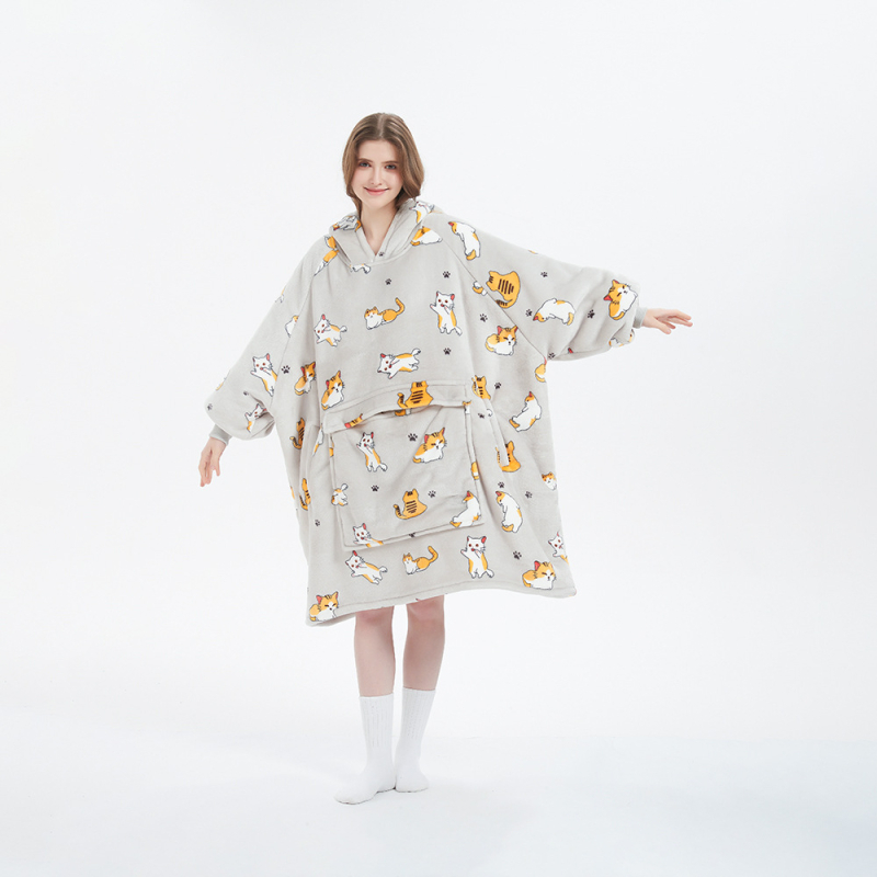 Plus-size pătură cu flanelă, cu glugă, cu buzunar mare — material poliester, greutate 300–500 g, pentru iarnă, calitate premium, stil modern minimalist