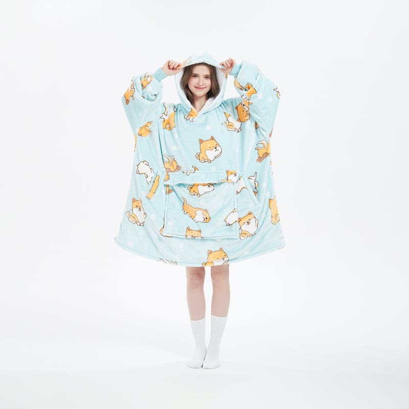 Plus-size pătură cu flanelă, cu glugă, cu buzunar mare — material poliester, greutate 300–500 g, pentru iarnă, calitate premium, stil modern minimalist