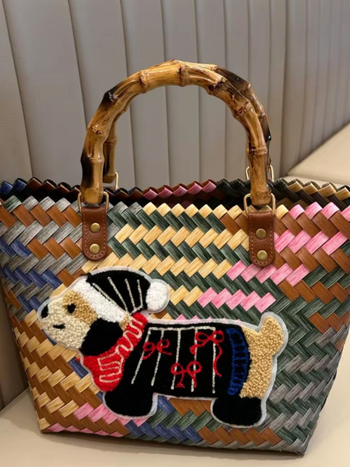 Πλεκτή PVC τσάντα χεριού, οβάλ παραλιακή τσάντα με ανοιχτή τσέπη, φρέσκο και γλυκό στυλ, PP επένδυση, καλοκαίρι 2024