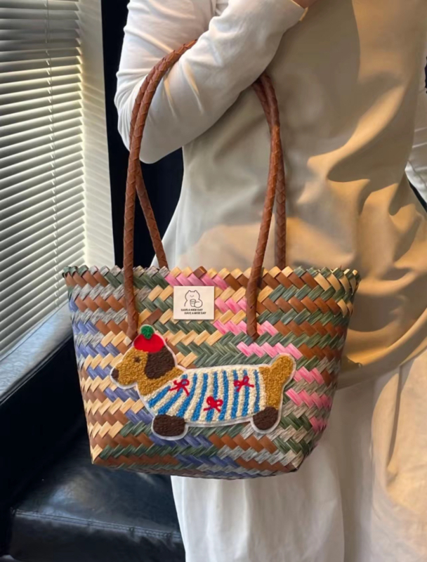 Πλεκτή PVC τσάντα χεριού, οβάλ παραλιακή τσάντα με ανοιχτή τσέπη, φρέσκο και γλυκό στυλ, PP επένδυση, καλοκαίρι 2024