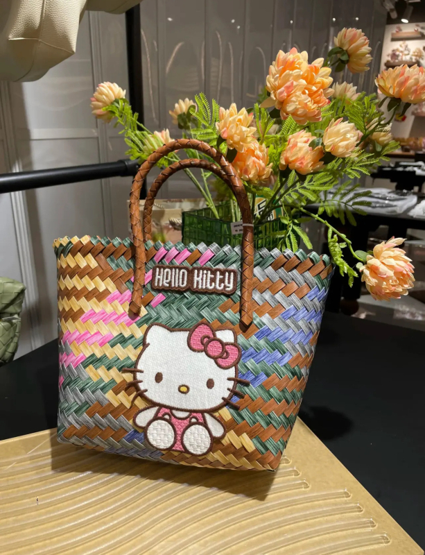 Πλεκτή PVC τσάντα χεριού, οβάλ παραλιακή τσάντα με ανοιχτή τσέπη, φρέσκο και γλυκό στυλ, PP επένδυση, καλοκαίρι 2024