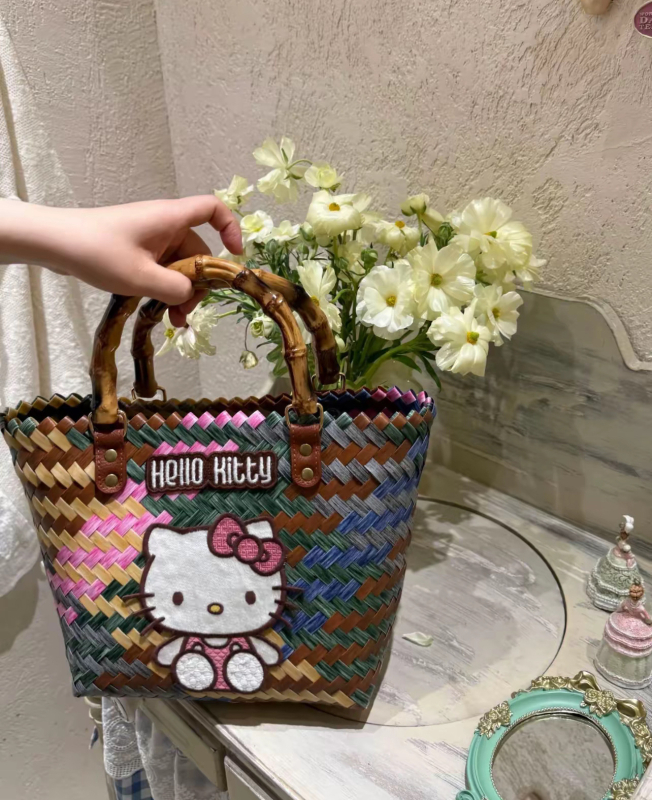 Πλεκτή PVC τσάντα χεριού, οβάλ παραλιακή τσάντα με ανοιχτή τσέπη, φρέσκο και γλυκό στυλ, PP επένδυση, καλοκαίρι 2024