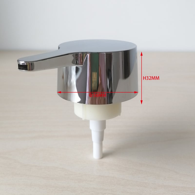 Бутилка за дезинфектант с ръчна помпа, пластмасова, дюза с силиконово уплътнение, модерен минималистичен стил, електроплакиране