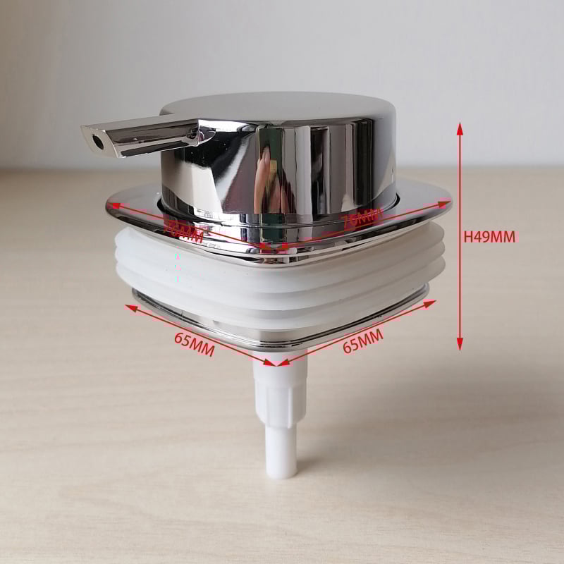 Бутилка за дезинфектант с ръчна помпа, пластмасова, дюза с силиконово уплътнение, модерен минималистичен стил, електроплакиране