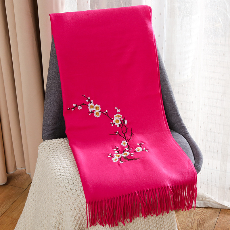 Imitált kasmírsál hímzéssel – szilva virág minta, warp szövés, meleg, téglalap alakú