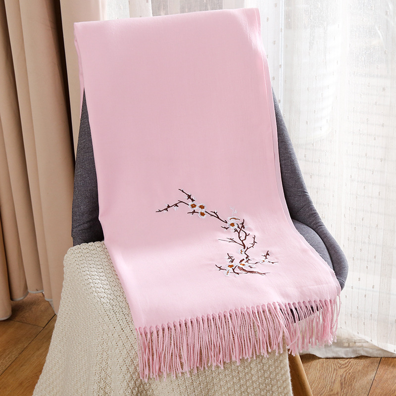 Imitált kasmírsál hímzéssel – szilva virág minta, warp szövés, meleg, téglalap alakú