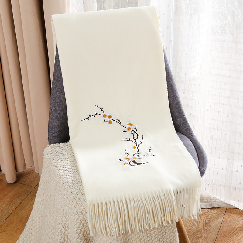 Imitált kasmírsál hímzéssel – szilva virág minta, warp szövés, meleg, téglalap alakú