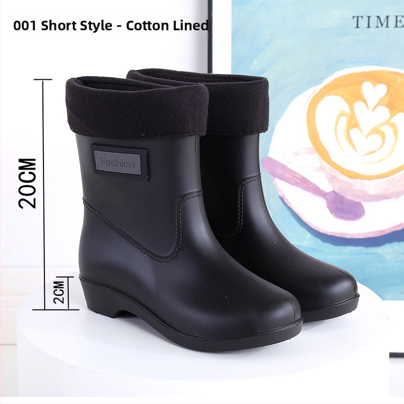 Γυναικείες γαλότσες βροχής από PVC με ψηλό άνω μέρος, χαμηλό τακούνι 1–3 cm, ενισχυμένη κατασκευή, μοτίβο με γράμματα