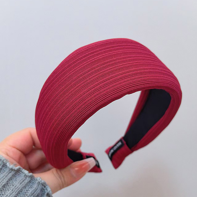 Bandă pentru cap pentru femei — design premium cu margine largă, lucrată manual, stil simplu, iarnă 2025