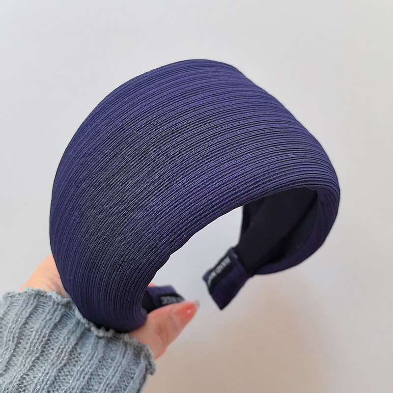 Bandă pentru cap pentru femei — design premium cu margine largă, lucrată manual, stil simplu, iarnă 2025