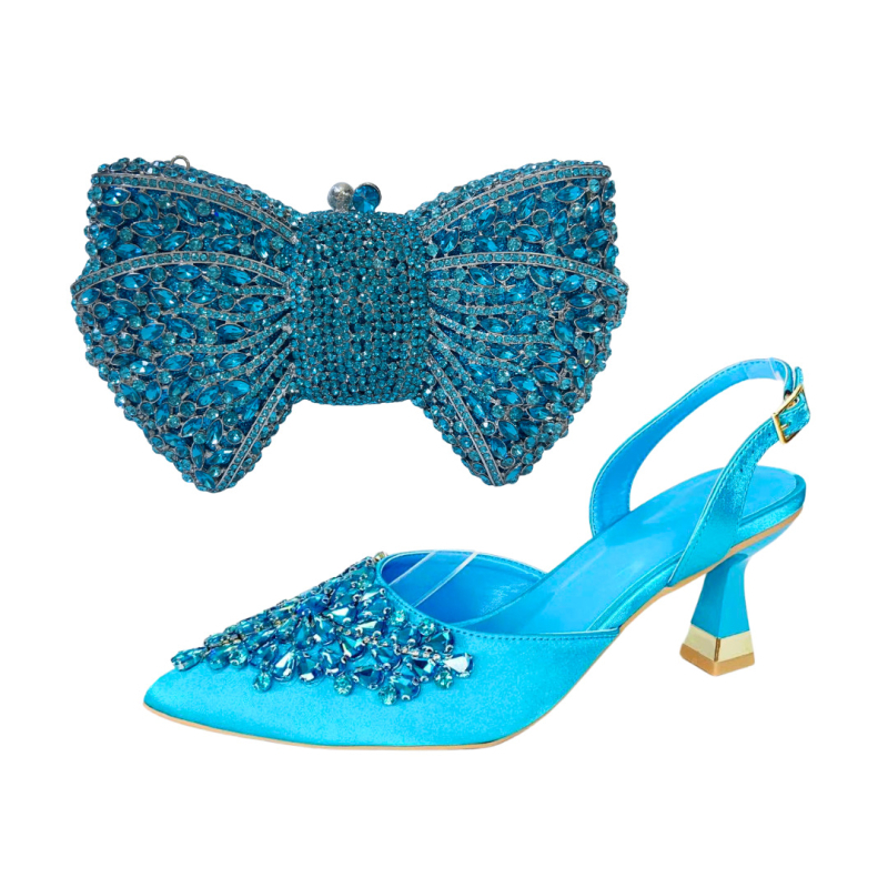 Pantofi de toc înalt cu partea superioară din mătase, vârf ascuțit, toc subțire, talpă din cauciuc, închidere cu șiret pe spate