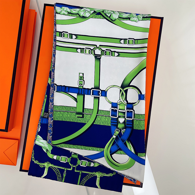 Halloween koponyás dekoratív sál twill selyemből, twill szövés, stílus: punk, niša — márka Jane Eyre Silk Edge