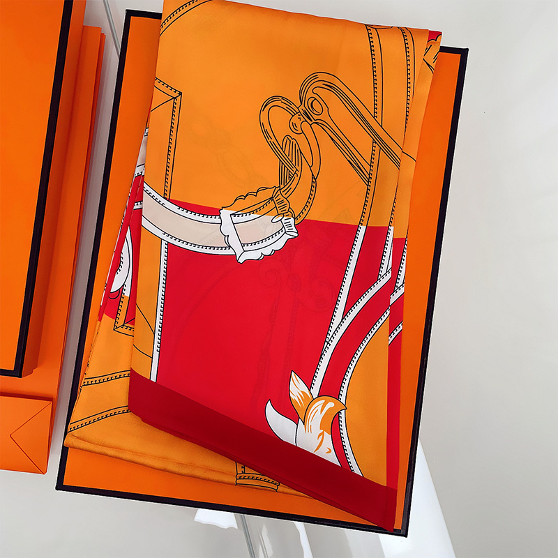 Halloween koponyás dekoratív sál twill selyemből, twill szövés, stílus: punk, niša — márka Jane Eyre Silk Edge