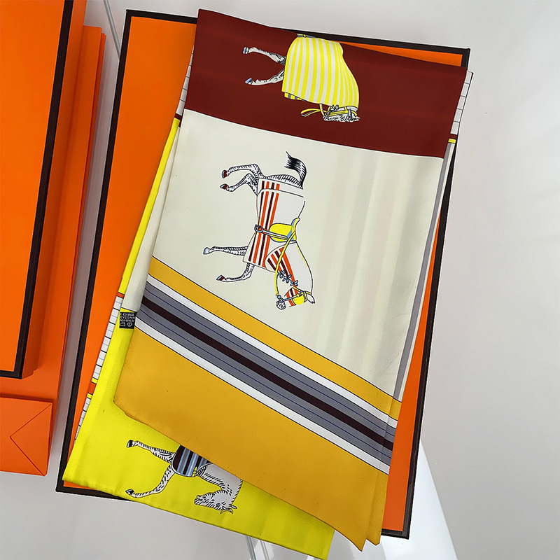 Halloween koponyás dekoratív sál twill selyemből, twill szövés, stílus: punk, niša — márka Jane Eyre Silk Edge