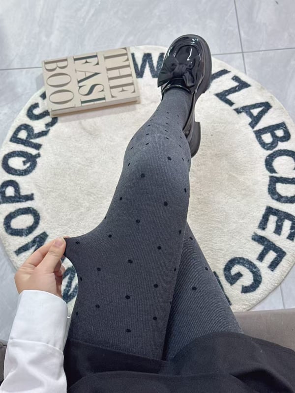 Νάιλον καλσόν με μοτίβο κυματοειδών κουκίδων, υψηλή ελαστικότητα, μεσαίο πάχος