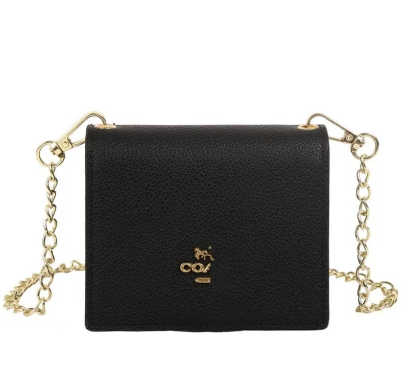 Πορτοφόλι με αλυσίδα και θήκη για κάρτες, PU δέρμα, οριζόντιο τετράγωνο σχήμα, άνοιγμα με καπάκι, εσωτερικός θήκη για έγγραφα και λαμινοποιημένη τσέπη με φερμουάρ, τσάντα με καπάκι, ένα λουρί ώμου, Καλοκαίρι 2024