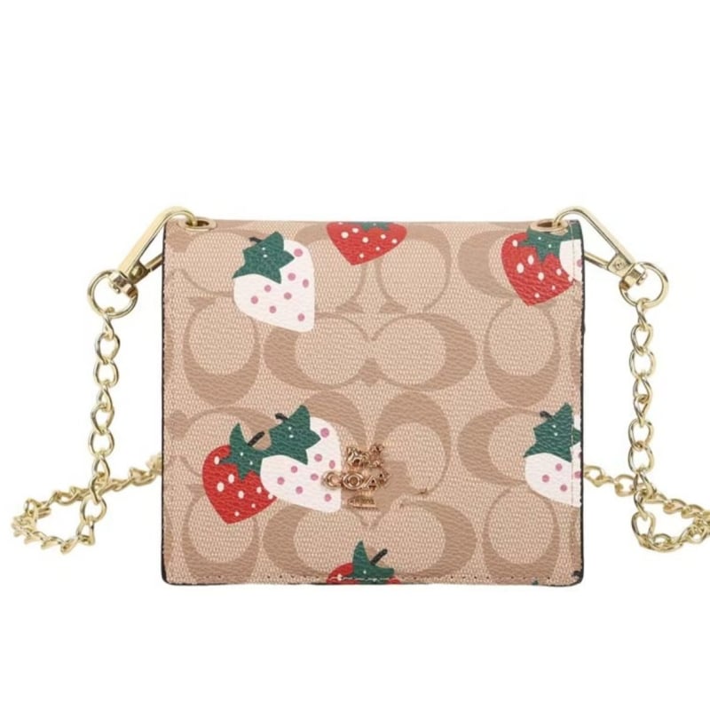 Πορτοφόλι με αλυσίδα και θήκη για κάρτες, PU δέρμα, οριζόντιο τετράγωνο σχήμα, άνοιγμα με καπάκι, εσωτερικός θήκη για έγγραφα και λαμινοποιημένη τσέπη με φερμουάρ, τσάντα με καπάκι, ένα λουρί ώμου, Καλοκαίρι 2024