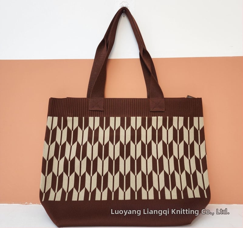 Taška typu bucket ZX — mestský štýl, polyester, zvislá štvorcová silueta, zatváranie šnúrkou, vnútorná kapsa na telefón