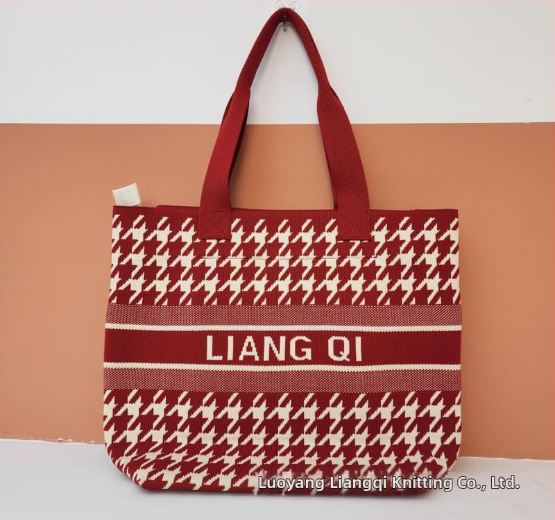 Taška typu bucket ZX — mestský štýl, polyester, zvislá štvorcová silueta, zatváranie šnúrkou, vnútorná kapsa na telefón