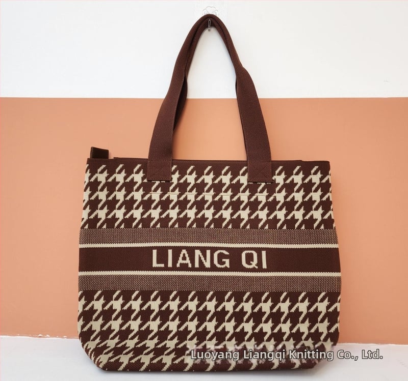 Taška typu bucket ZX — mestský štýl, polyester, zvislá štvorcová silueta, zatváranie šnúrkou, vnútorná kapsa na telefón