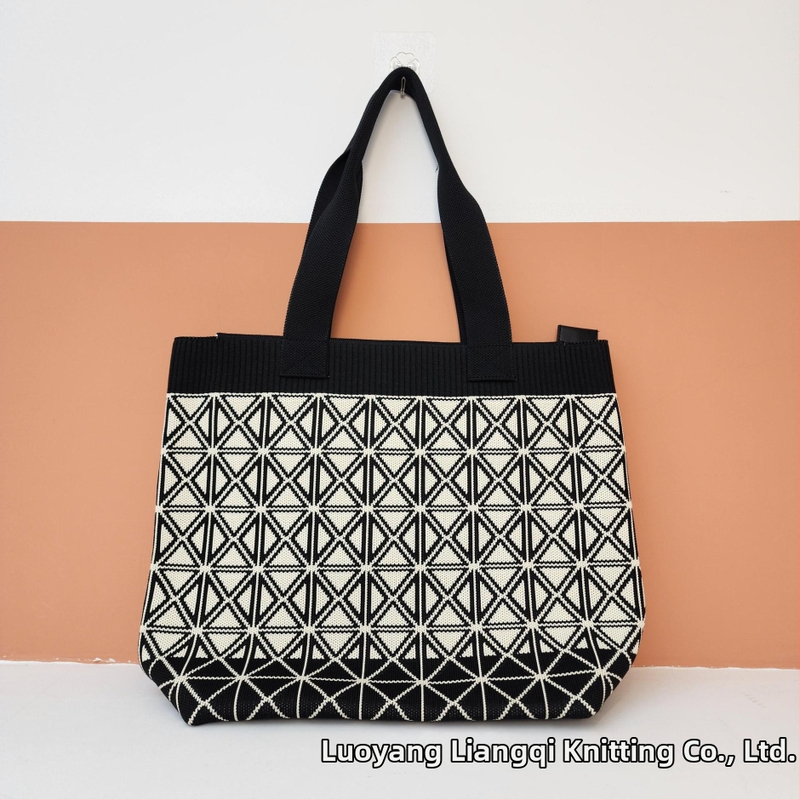 Taška typu bucket ZX — mestský štýl, polyester, zvislá štvorcová silueta, zatváranie šnúrkou, vnútorná kapsa na telefón