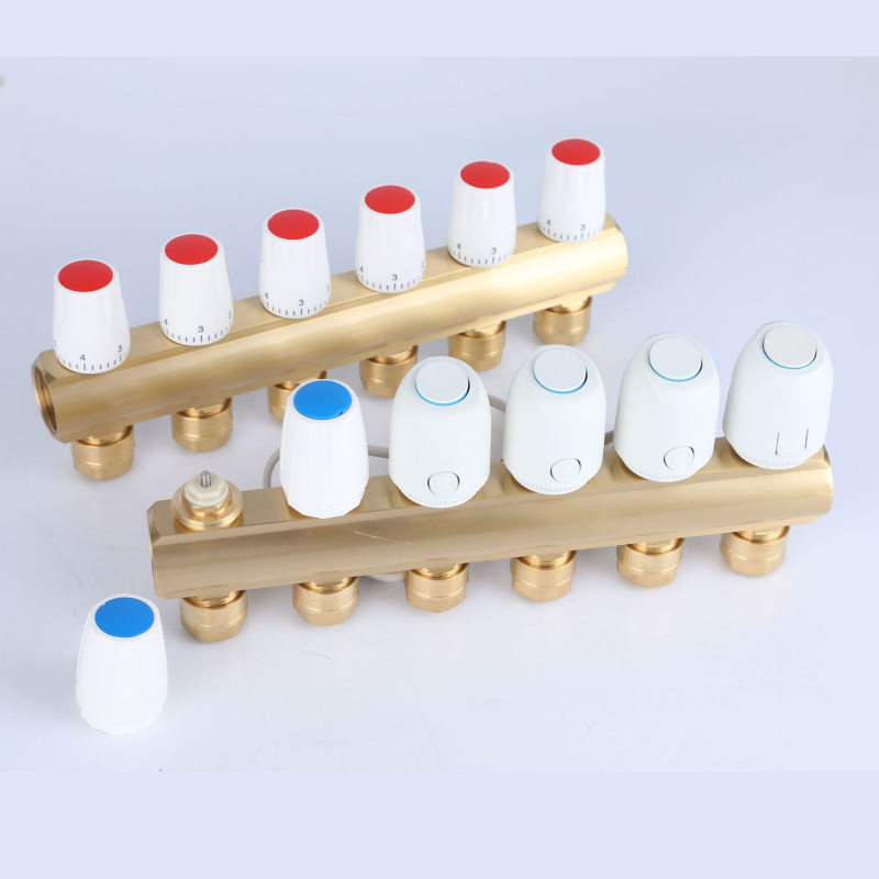 Geotermálny ručný intelligentný integrovaný meďový rozdeľovač vody DF8303 s manuálnym a elektrickým aktuátorom regulácie, závitové pripojenie, prevádzková teplota 5–90°C, hlavný DN25.