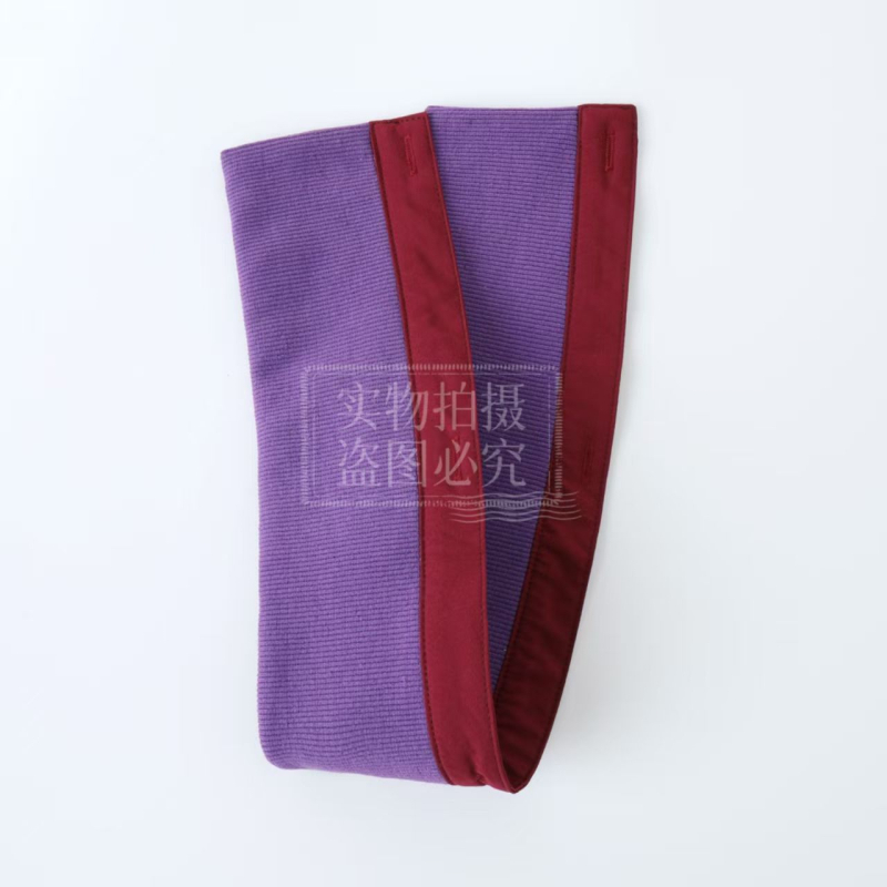 Pufi kabát gallérvédő, levehető menetes kivitel, meleg, cserélhető gallér, uniszex. Anyag: poliészter fonal. Szezon: őszi 2025. Felnőttek