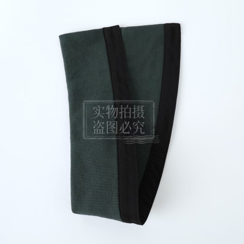 Pufi kabát gallérvédő, levehető menetes kivitel, meleg, cserélhető gallér, uniszex. Anyag: poliészter fonal. Szezon: őszi 2025. Felnőttek