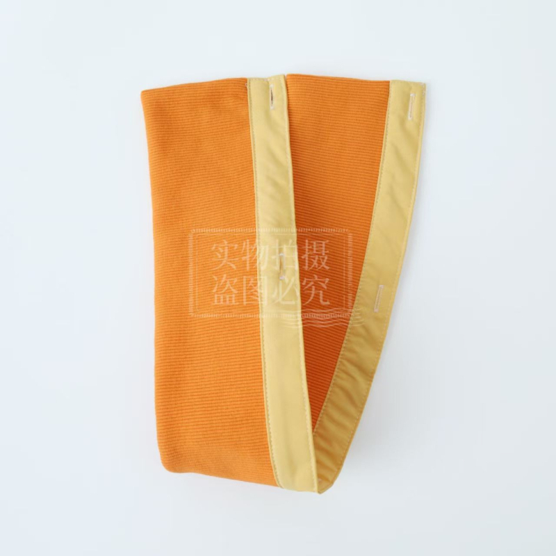 Pufi kabát gallérvédő, levehető menetes kivitel, meleg, cserélhető gallér, uniszex. Anyag: poliészter fonal. Szezon: őszi 2025. Felnőttek