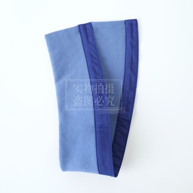 Pufi kabát gallérvédő, levehető menetes kivitel, meleg, cserélhető gallér, uniszex. Anyag: poliészter fonal. Szezon: őszi 2025. Felnőttek