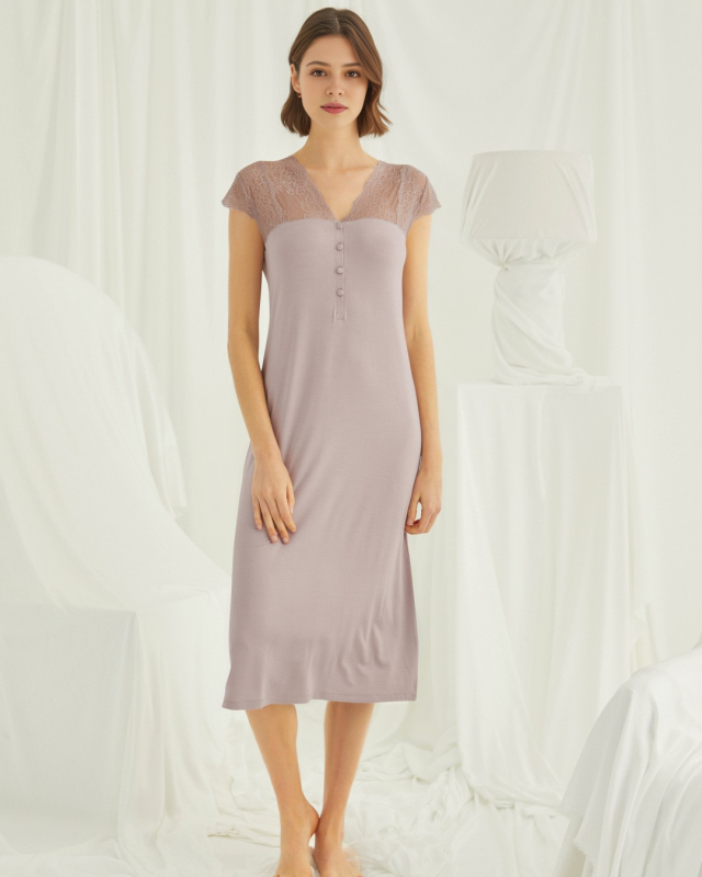 Rochie de noapte maternitate cu deschidere pentru alăptare, lungime midi, material mătase lapte, culoare solidă (Poliester 90–95% + Spandex)