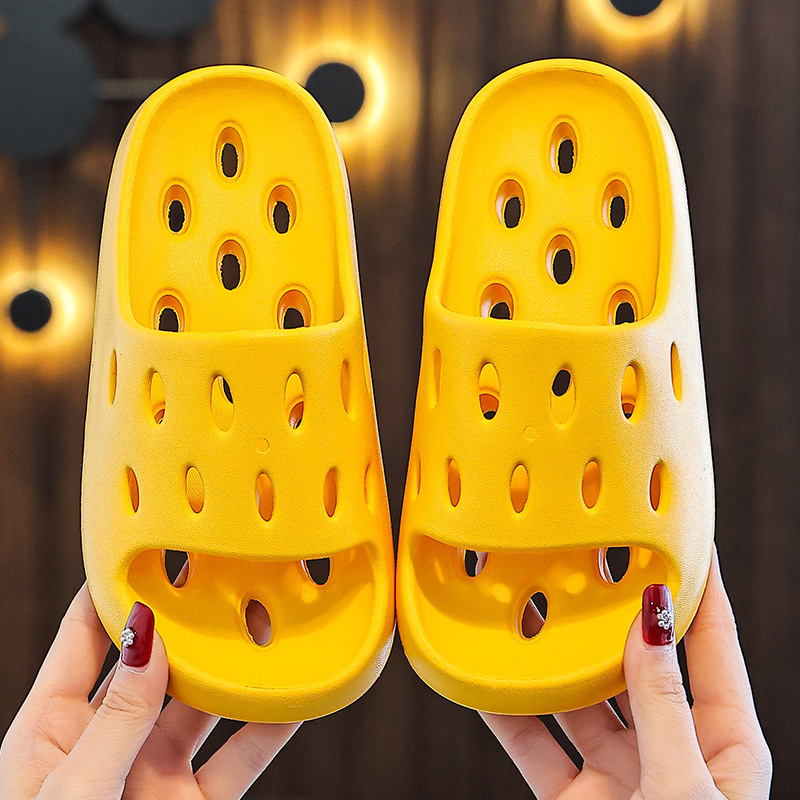 Gyerekek EVA fürdőpapucs – gyorsan száradó, csúszásmentes, szellőző üreges kialakítás, uniszex, szülő-gyerek papucs