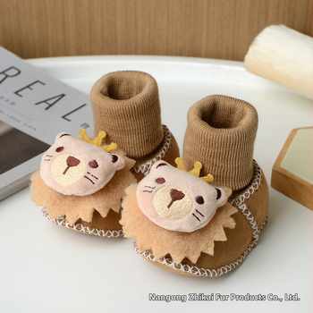 Χειμωνιάτικα παπούτσια μωρού με βελούδινο επάνω μέρος, επένδυση από τεχνητή γούνα, ραφή σόλας με το χέρι, σχέδιο καρτούν (Ηλικία 6–12 μηνών, αναπνεύσιμα, ζεστά)