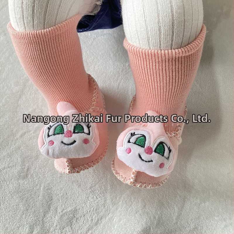 Χειμωνιάτικα παπούτσια μωρού με βελούδινο επάνω μέρος, επένδυση από τεχνητή γούνα, ραφή σόλας με το χέρι, σχέδιο καρτούν (Ηλικία 6–12 μηνών, αναπνεύσιμα, ζεστά)