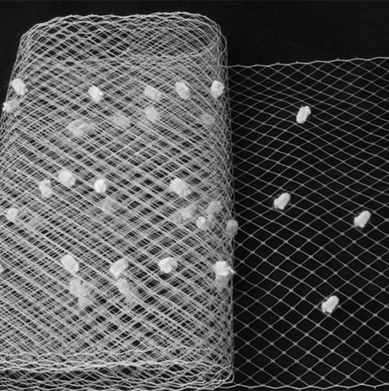 Voal de mireasă din plasă, model romb, stil studio DIY; Material: plasă; Stil: simplu, feminin; Potrivit pentru nuntă, zi de naștere, festival; Ambalare: ambalaj independent; Personalizare disponibilă.