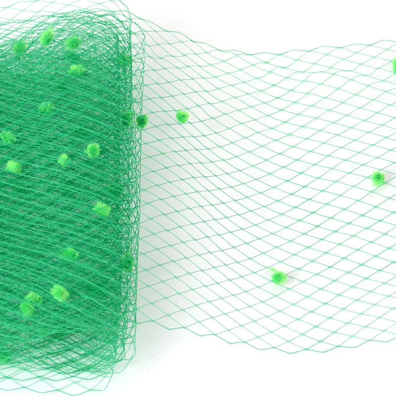 Voal de mireasă din plasă, model romb, stil studio DIY; Material: plasă; Stil: simplu, feminin; Potrivit pentru nuntă, zi de naștere, festival; Ambalare: ambalaj independent; Personalizare disponibilă.