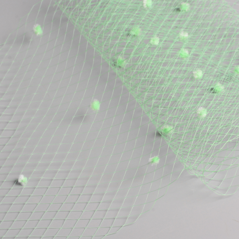 Voal de mireasă din plasă, model romb, stil studio DIY; Material: plasă; Stil: simplu, feminin; Potrivit pentru nuntă, zi de naștere, festival; Ambalare: ambalaj independent; Personalizare disponibilă.